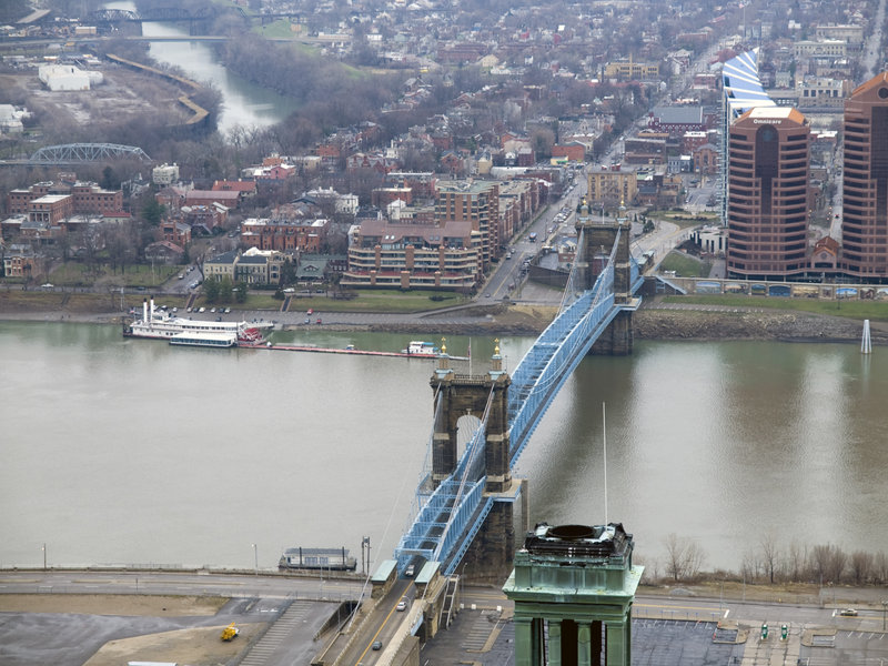 Cincinnati, Roebling Bridge